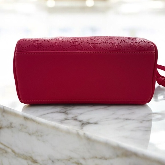 Juicy Couture Free Love satchel handbag in bright pink - Picture 5 of 9